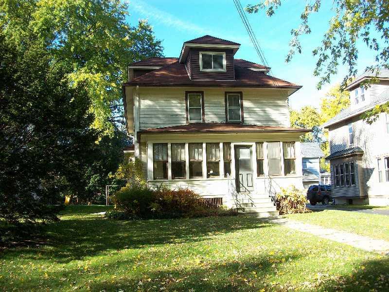 317 Grand Ave., Hartford, WI 53027