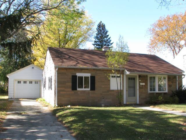 662 Pennsylvania Ave., West Bend, WI 53095