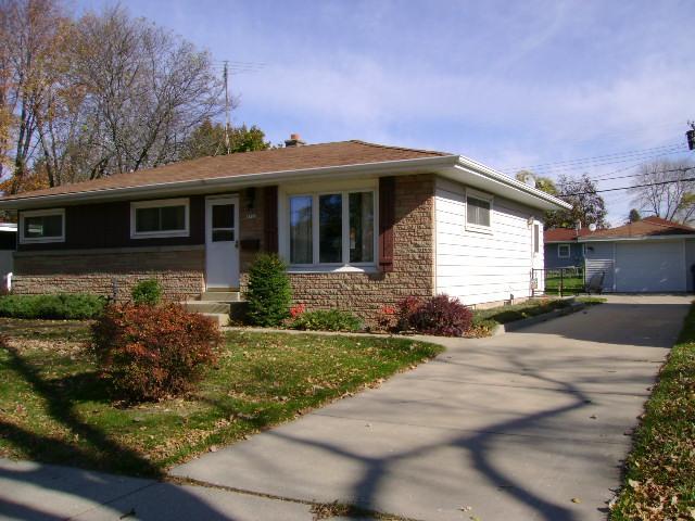 5308 N 107th St., Milwaukee, WI 53225