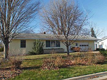 937 Park Pl., Onalaska, WI 54650