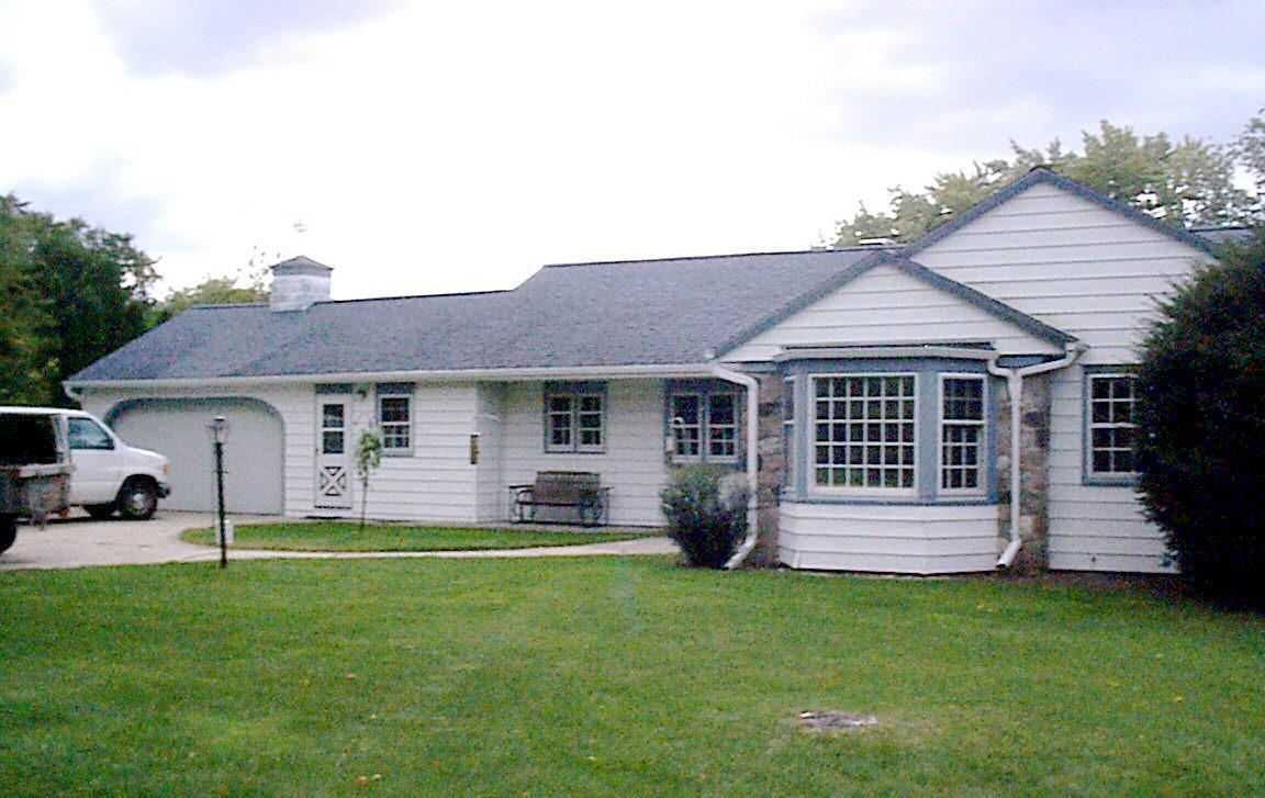 12515 Dunwoody Dr., Elm Grove, WI 53122