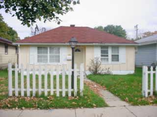 5870 N 80th St, Milwaukee, WI 53218