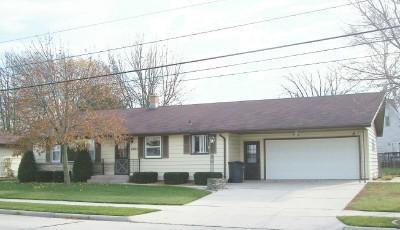 2263 Park Ave., New Holstein, WI 53061