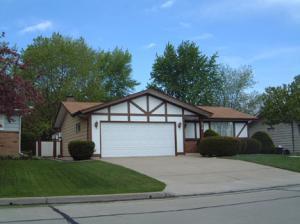 216 Crab Tree Ln., Racine, WI 53406