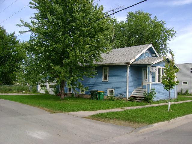 209 W Follett, Fond Du Lac, WI 54935