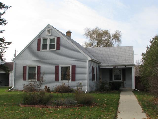 834 W Lincoln Dr., West Bend, WI 53095