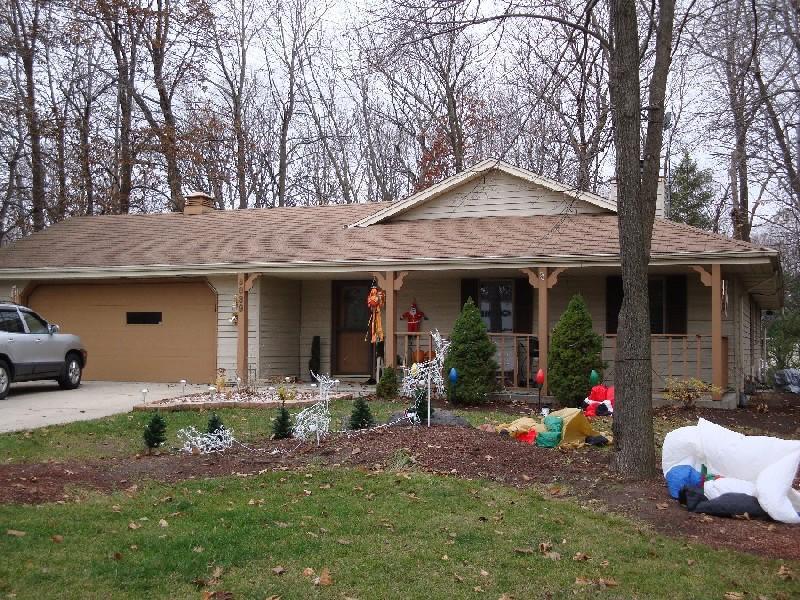 3839 S 102nd St., Greenfield, WI 53228