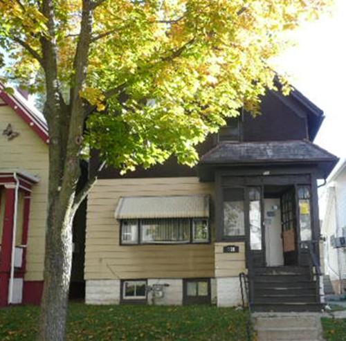 938 S 34th St., Milwaukee, WI 53215