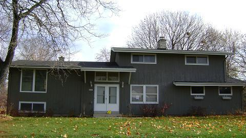 10305 W Saint Francis Ave., Greenfield, WI 53228