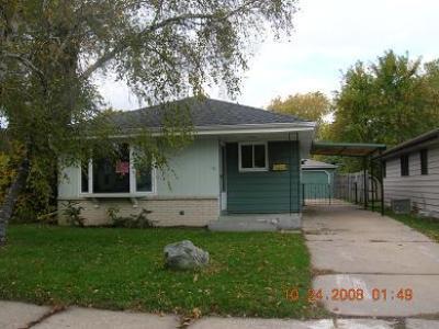 4216 Olive St., Racine, WI 53405
