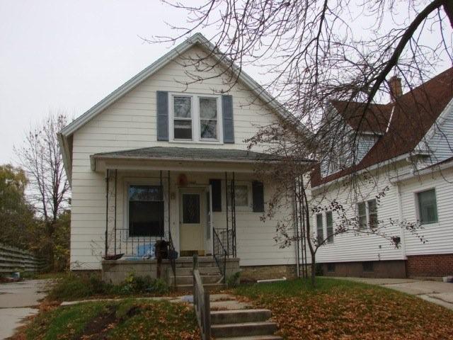 1942 N 9th, Sheboygan, WI 53081