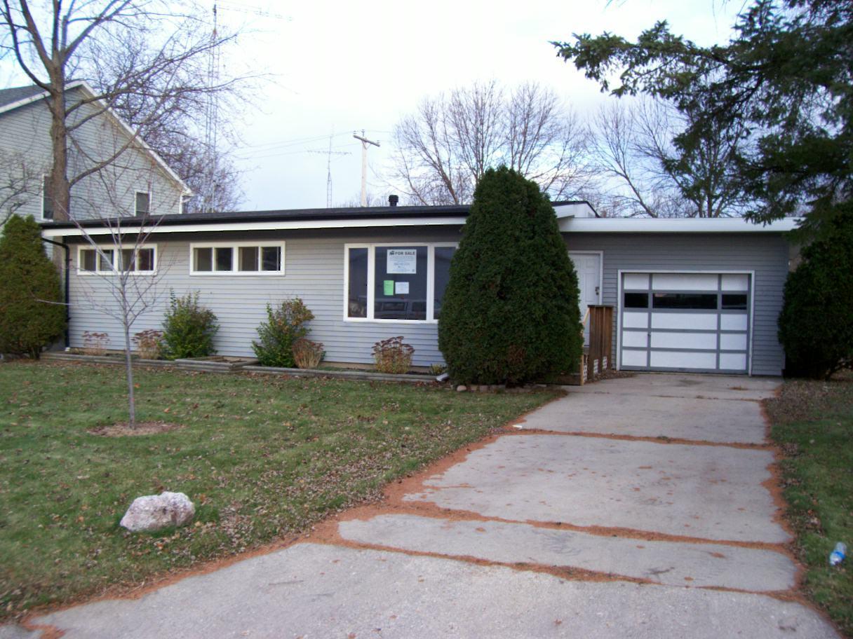 327 N Washington St., Elkhorn, WI 53121