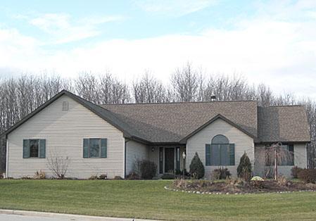 2710 Monarch Cir., Sheboygan, WI 53083