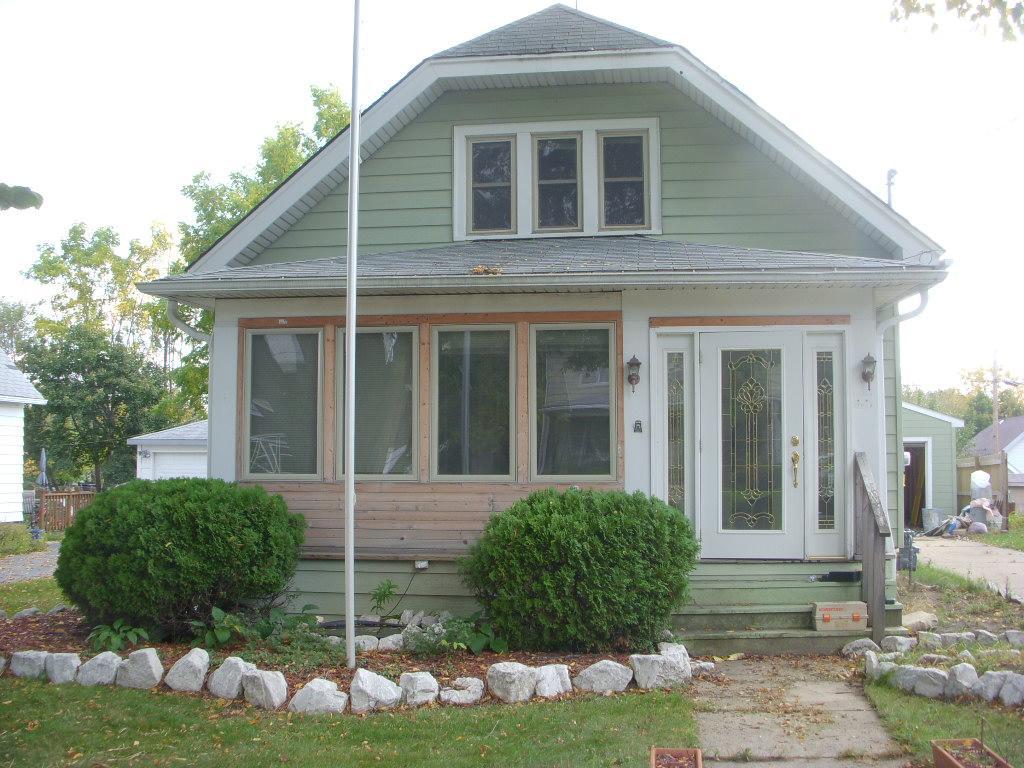 1115 Anoka Ave., Waukesha, WI 53186