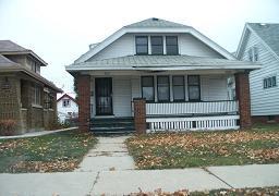 2908 N 39th St, Milwaukee, WI 53210