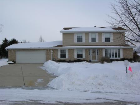 8770 S Golden Ct., Franklin, WI 53132