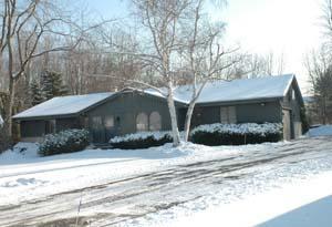 2315 W Lagoon St., Mequon, WI 53092