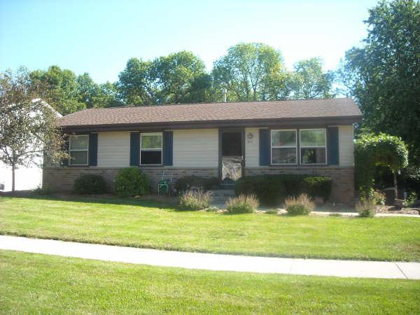 915 Villa Park Dr., West Bend, WI 53090