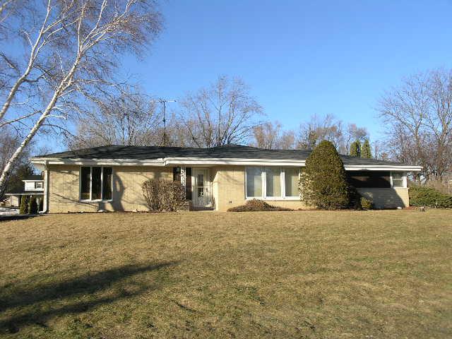 18600 Heathway Ln., Brookfield, WI 53045