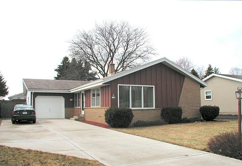 5649 Heather Way, Mount Pleasant, WI 53406