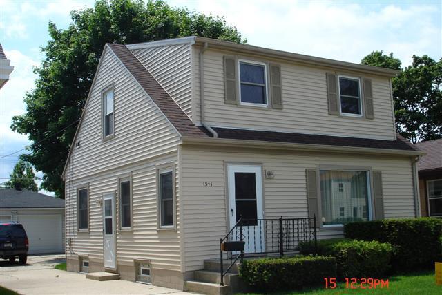 1541 Wolff, Racine, WI 53402