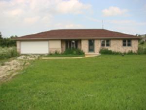 5633 N Kathryn, Plymouth, WI 53026