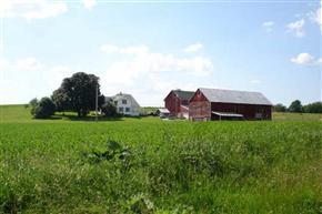 284 Fair Oak Rd., Deerfield, WI 53531