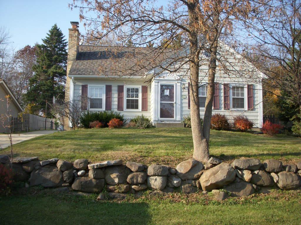 10518 W Spring Green, Greenfield, WI 53228