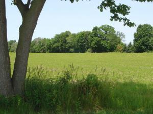 3915 S Woelfel Rd., New Berlin, WI 53146