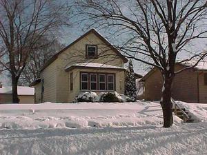 1915 S 21st St., La Crosse, WI 54601