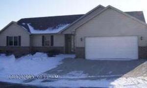 716 Hidden Lake N Ct., Slinger, WI 53086