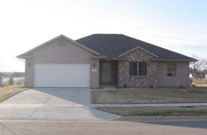 630 Deer Ridge Dr., Kewaskum, WI 53040