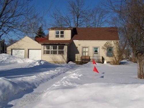 436 Linwood Ave., Oconomowoc, WI 53066