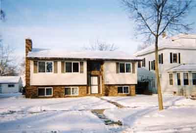 1127 Charles, La Crosse, WI 54603