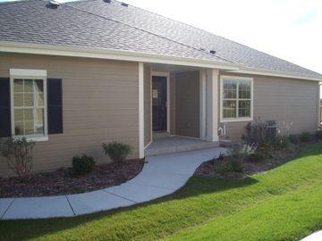 2751 Portage Cir., Waukesha, WI 53189