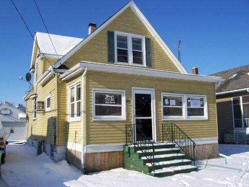 4910 20th Ave., Kenosha, WI 53140