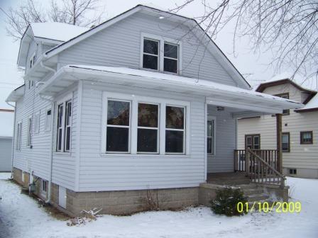 338 1st St, Kewaskum, WI 53040