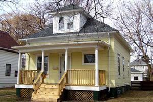 2022 St Clair St., Racine, WI 53402