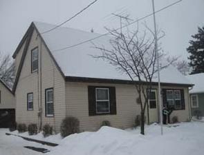 2020 Sunkist Ave., Waukesha, WI 53188