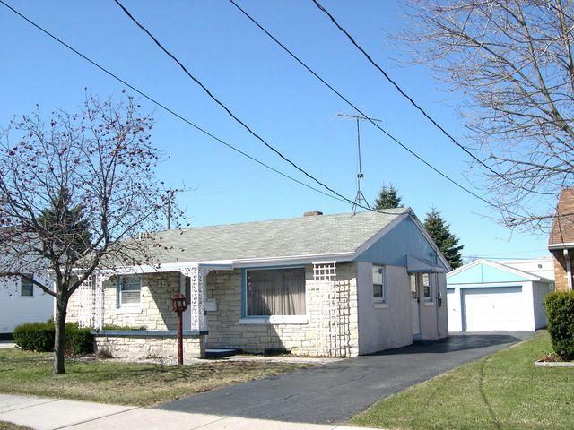 1328 S 32nd St., Manitowoc, WI 54220