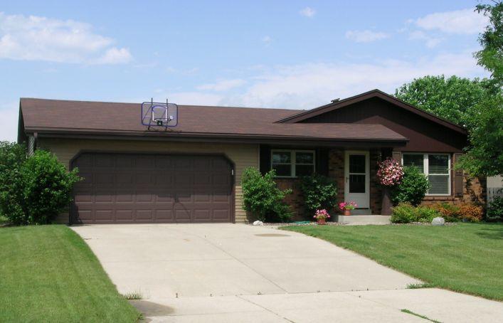 7523 S Bishops Way, Franklin, WI 53132