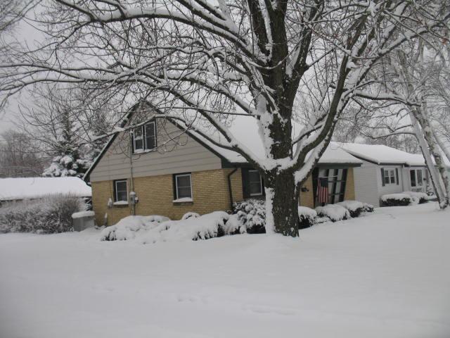 360 N Hillcrest, Cedarburg, WI 53012