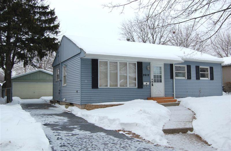 2612 E Crescent St., Racine, WI 53403