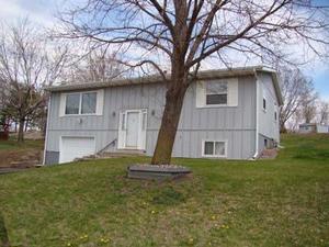 1507 Cliffview Dr, Holmen, WI 54636
