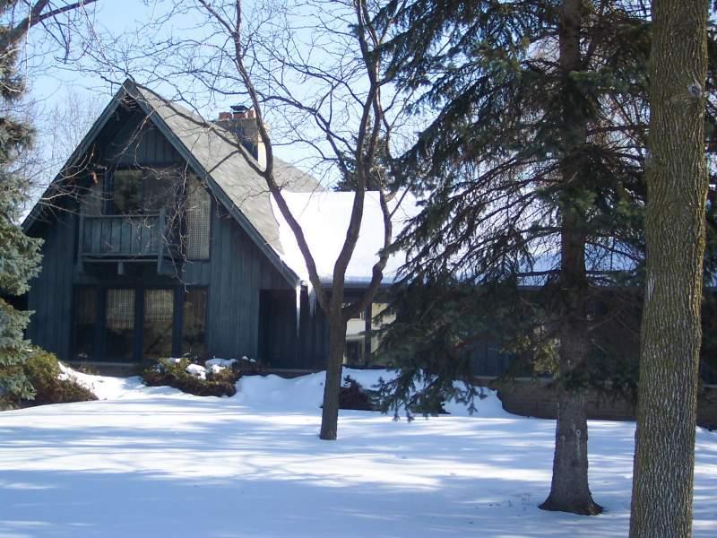 6520 N Cedar Ridge Ln., Glendale, WI 53217