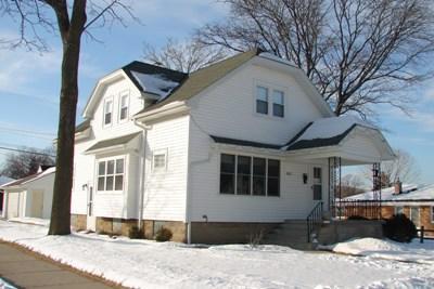 3279 S 97th St, Milwaukee, WI 53227