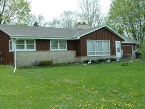 3831 W Edgerton Ave., Greenfield, WI 53221