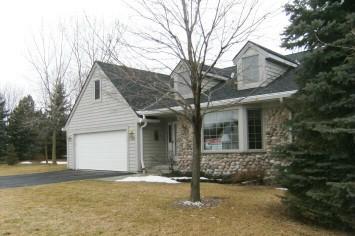 7722 W Terrace Dr, Franklin, WI 53132