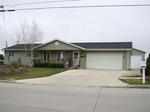 5018 Sunset Rd., Manitowoc, WI 54220