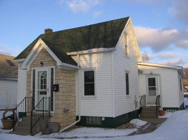 766 N 22nd, La Crosse, WI 54601